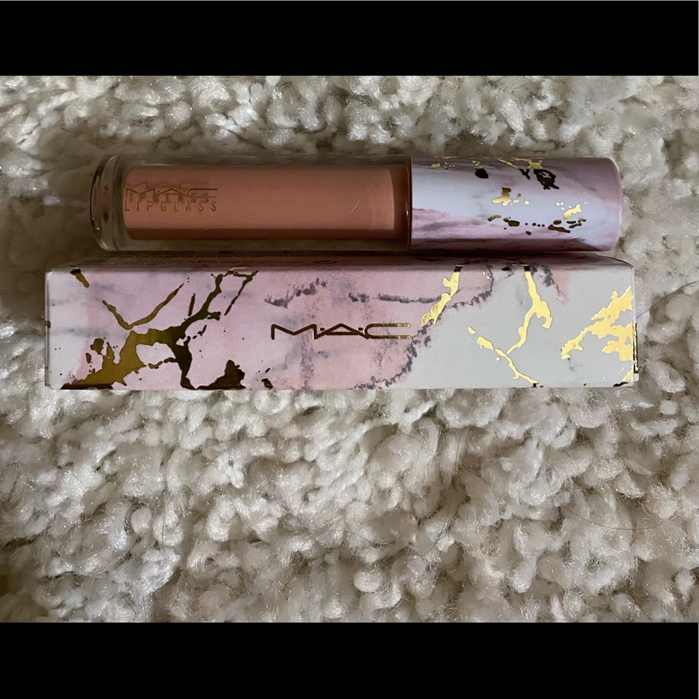 Mac LipGlass Coral of the Wild